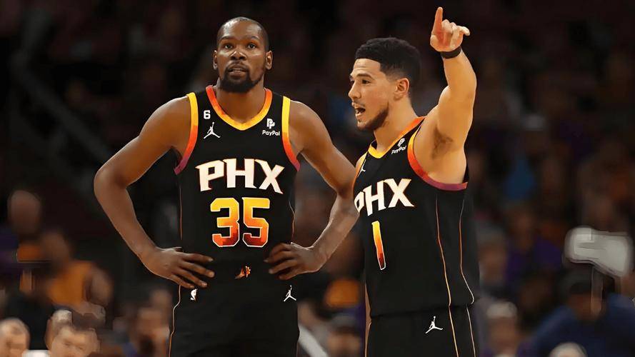 掘金绝地反击马刺，布克打破历史纪录的简单介绍