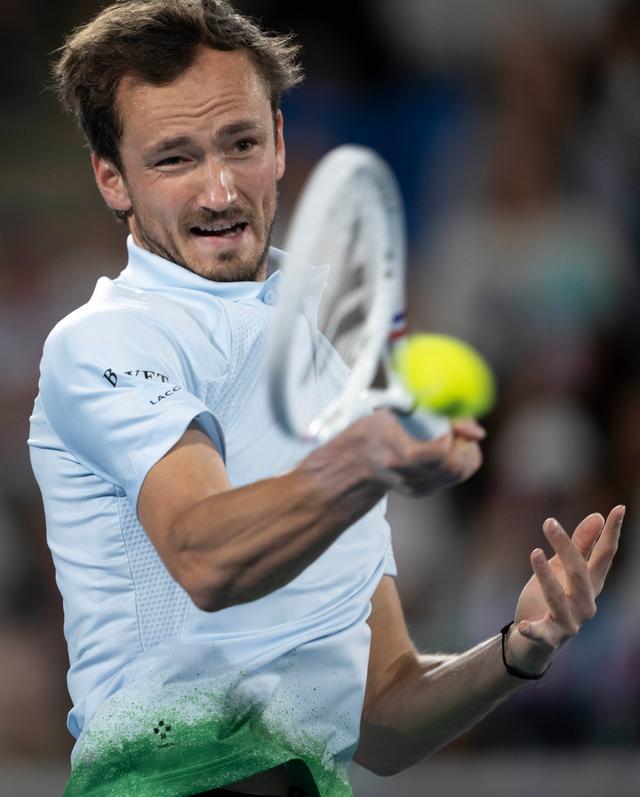 关于澳大利亚网球队绝杀英国网球队，梅德韦杰夫统治全场的信息