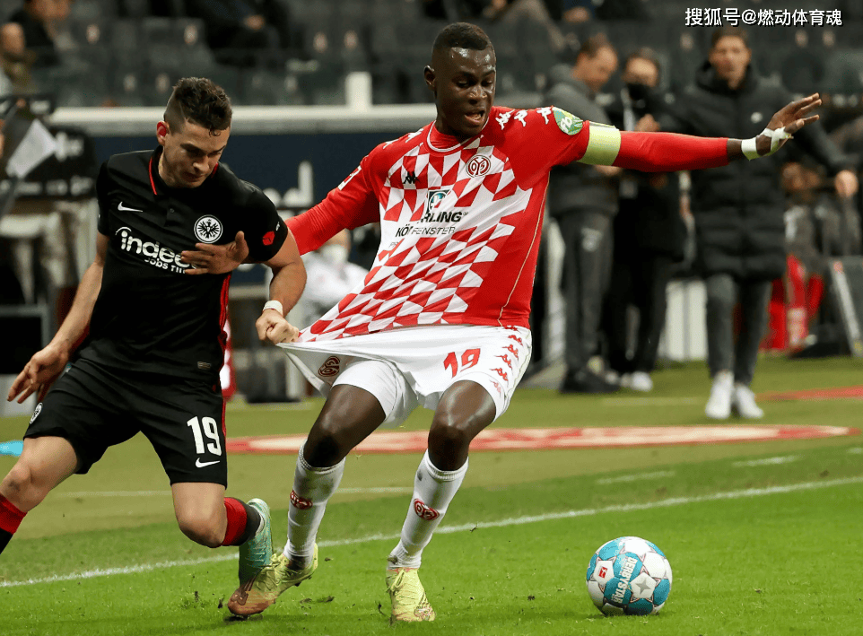 九游娱乐官方-门兴格拉德巴赫客场惨败弗赖堡，跌至第四名的简单介绍