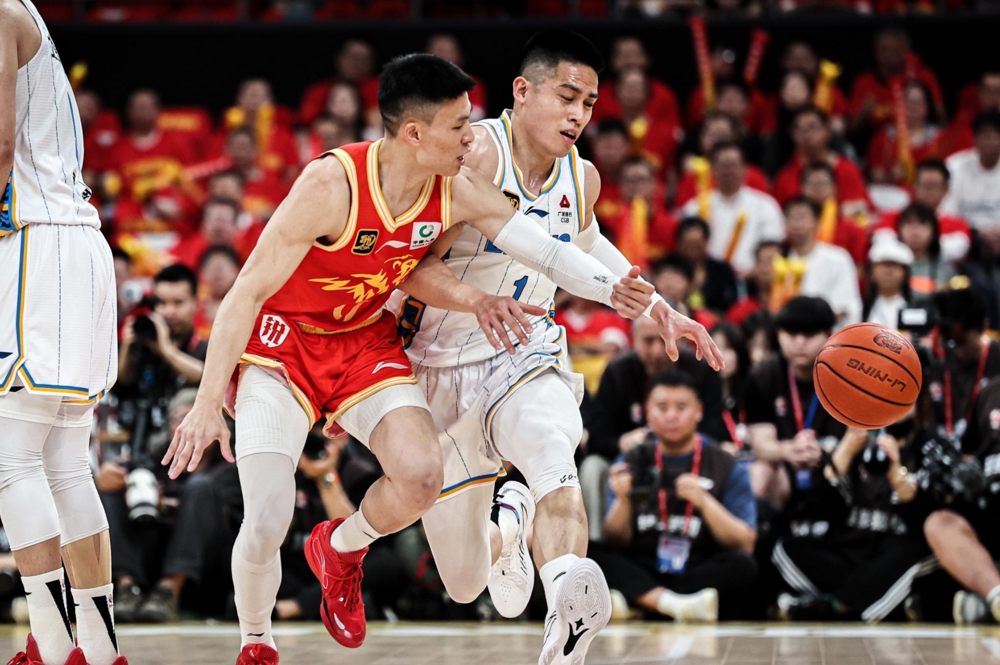 九游app下载-中国国家队场上战术出色，成功晋级