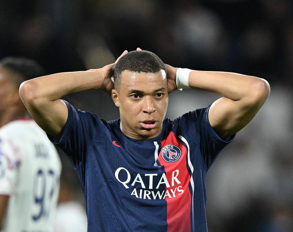 九游APP-包含里昂主场胜利，稳步迈向法甲前三的词条