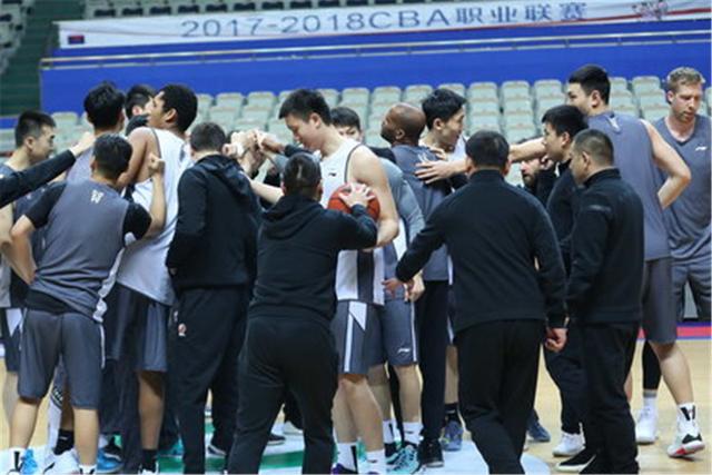 北京联合拼搏,赢得生死战胜利 北京联合拼搏,赢得生死战胜利