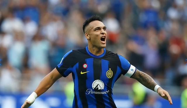 包含博洛尼亚主场失利，陷入沉重困境的词条