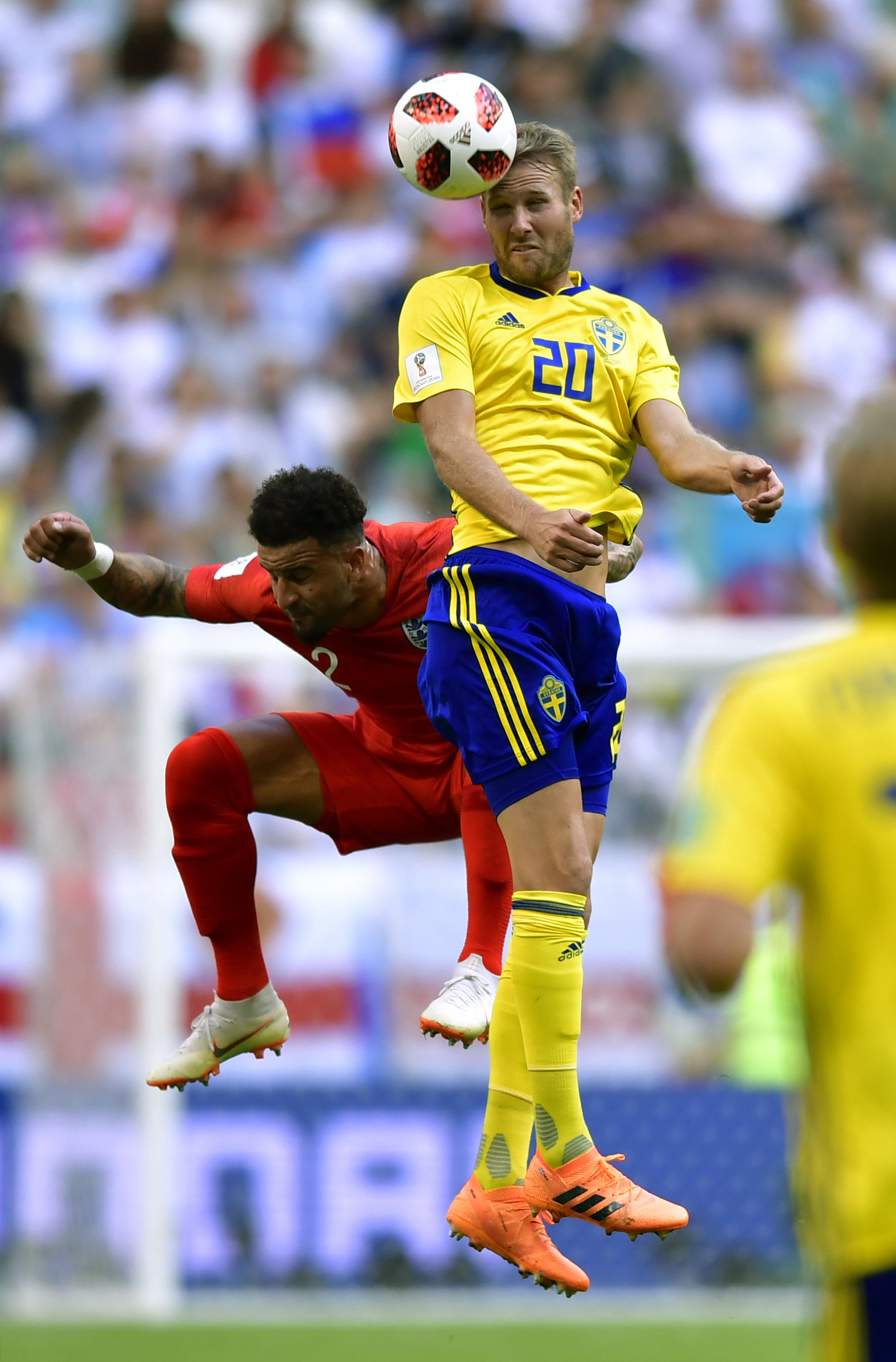 九游体育平台-包含瑞典队完胜英格兰队，奥恰洛夫高光表现的词条