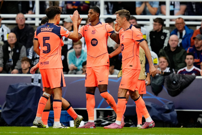 关于西班牙鏖战瑞典，拉什福德状态火热的信息