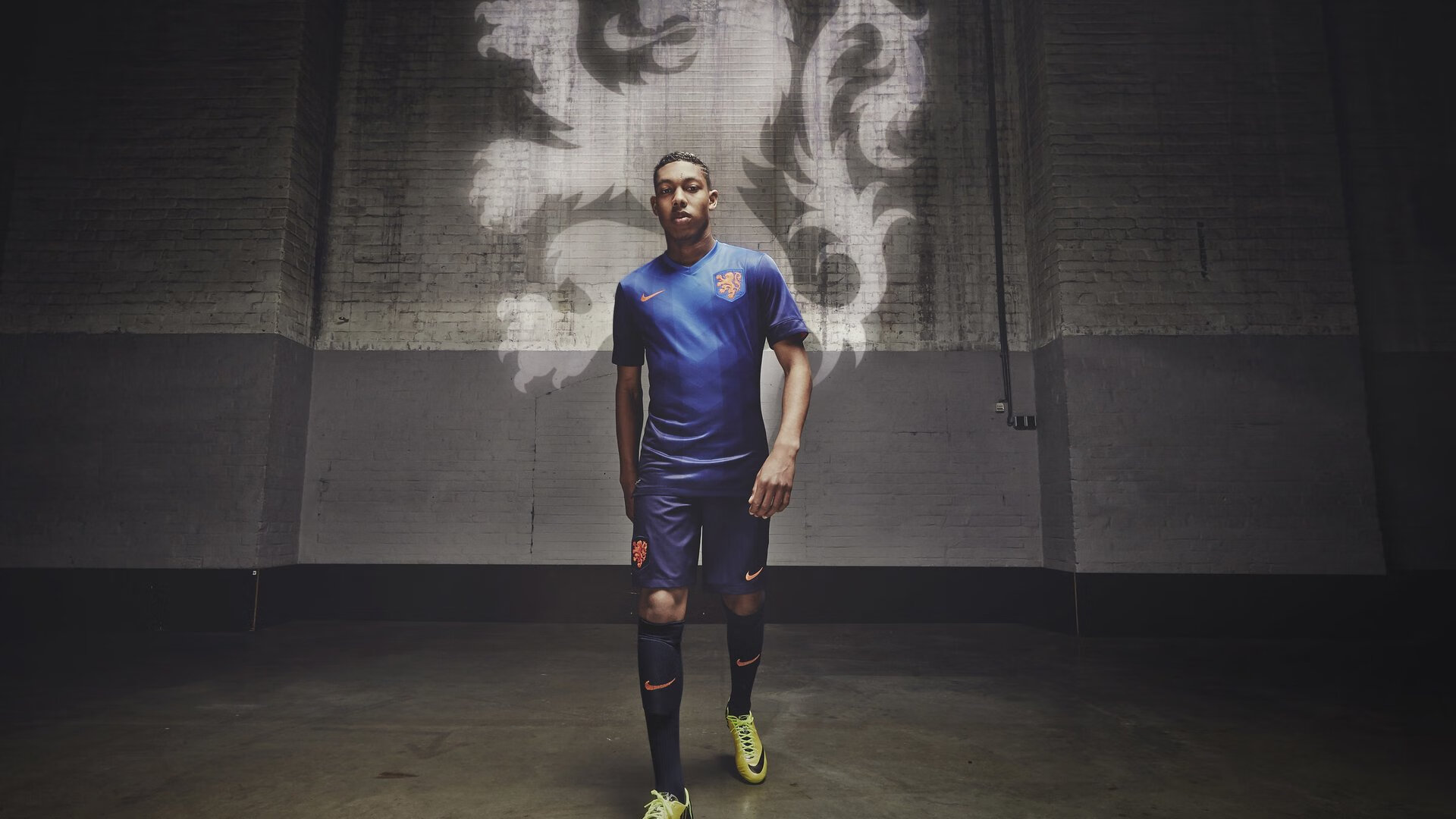 压力之巅的救赎，奥纳纳在英超争冠之夜的自我证明