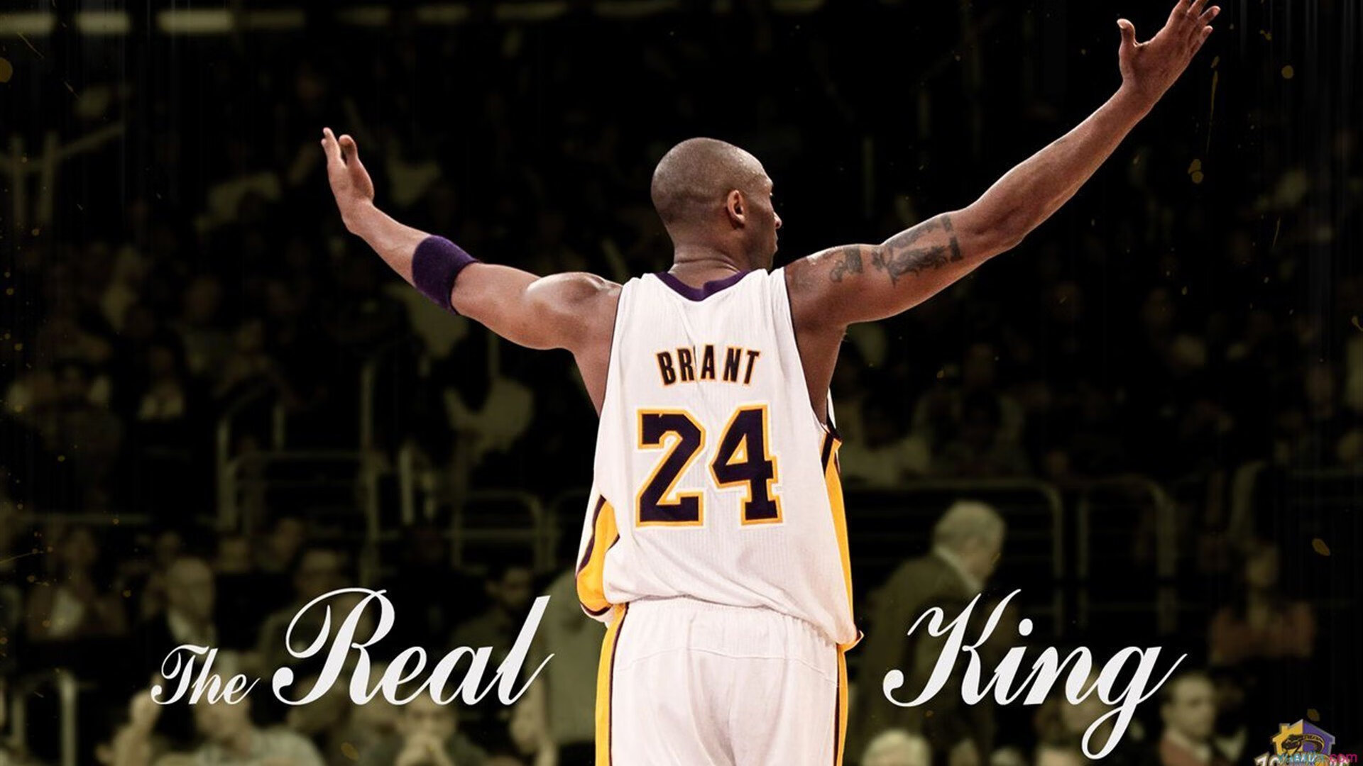 绿茵场与硬木地板的交响，当伊朗力克曼城，金玟哉在抢七之夜接管比赛