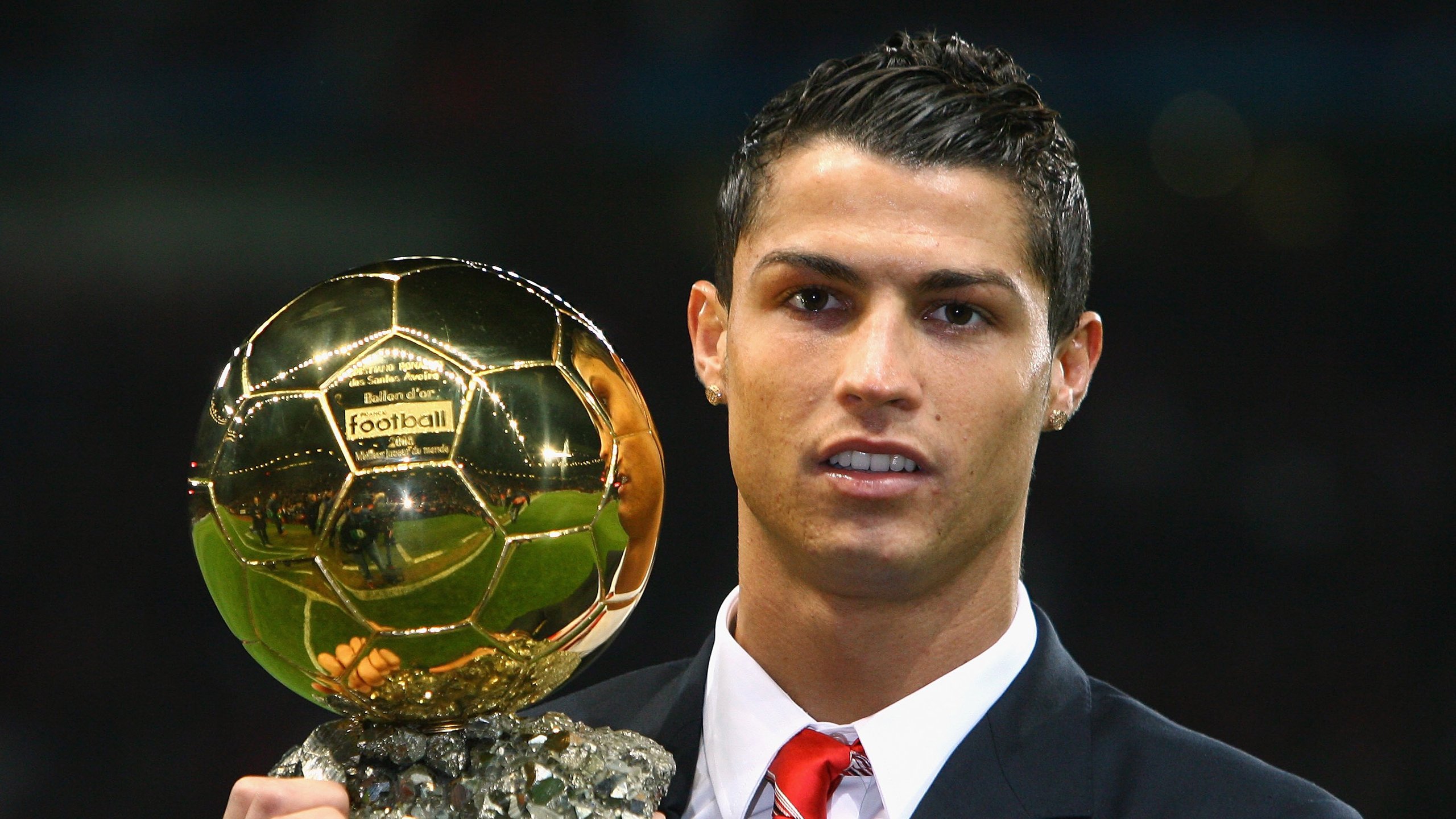 九游娱乐首页-欧冠决赛之夜，李刚仁的稳定输出，定义现代中场新高度